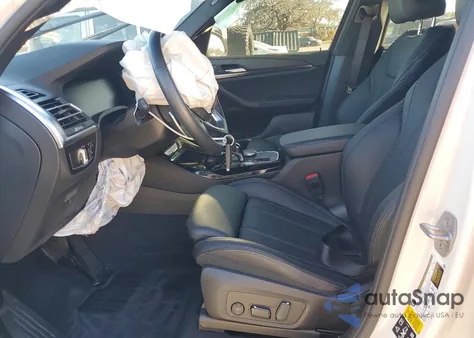 2024 BMW X3 xDrive30I z USA, uszkodzony, nr VIN 5UX53DP01R9U82804